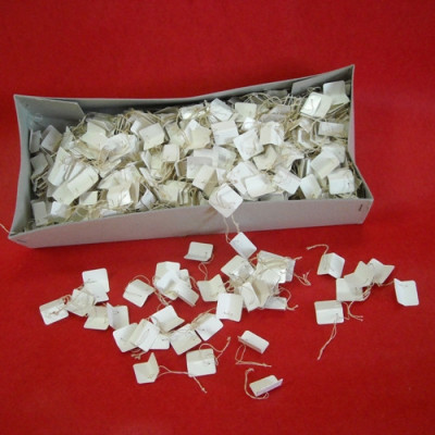 ETIQUETAS LIVRO BRANCAS C/ FIO