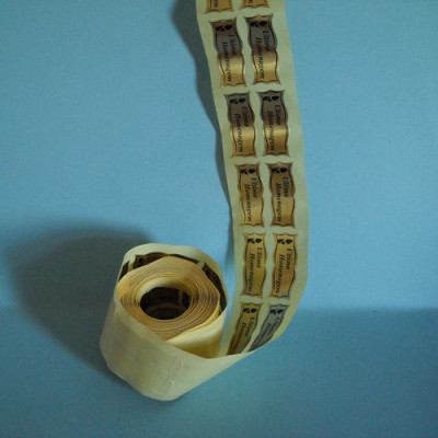 ETIQUETA DD DOURADA -...