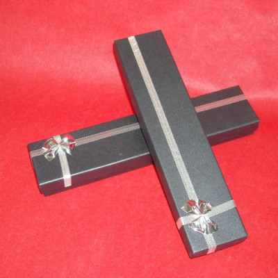 CAIXA C/ LAçO CINZA P/...