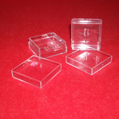 CAIXA PLAST. QUADRADA...