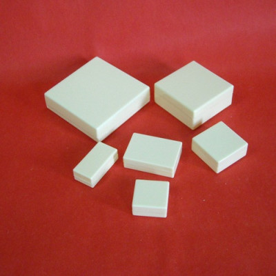 CAIXA PLAST. QUADRADA...