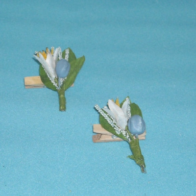 MOLA COM RAMO DE LIRIO AZUL