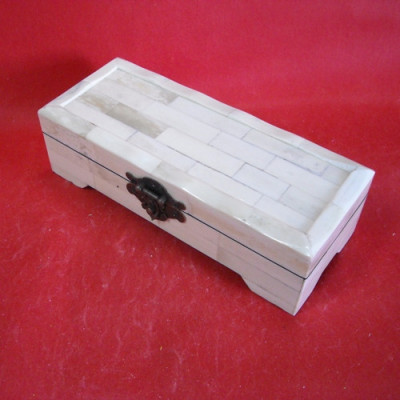 GUARDA JóIAS EM OSSO...